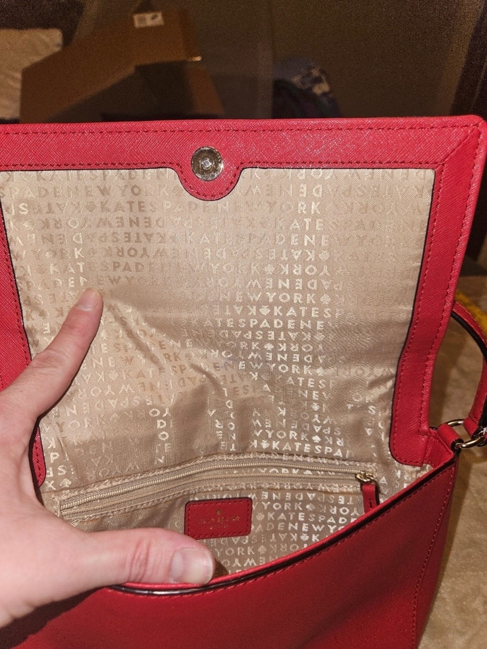 kate spade red crossbody with gold logo - Picture 6 of 14